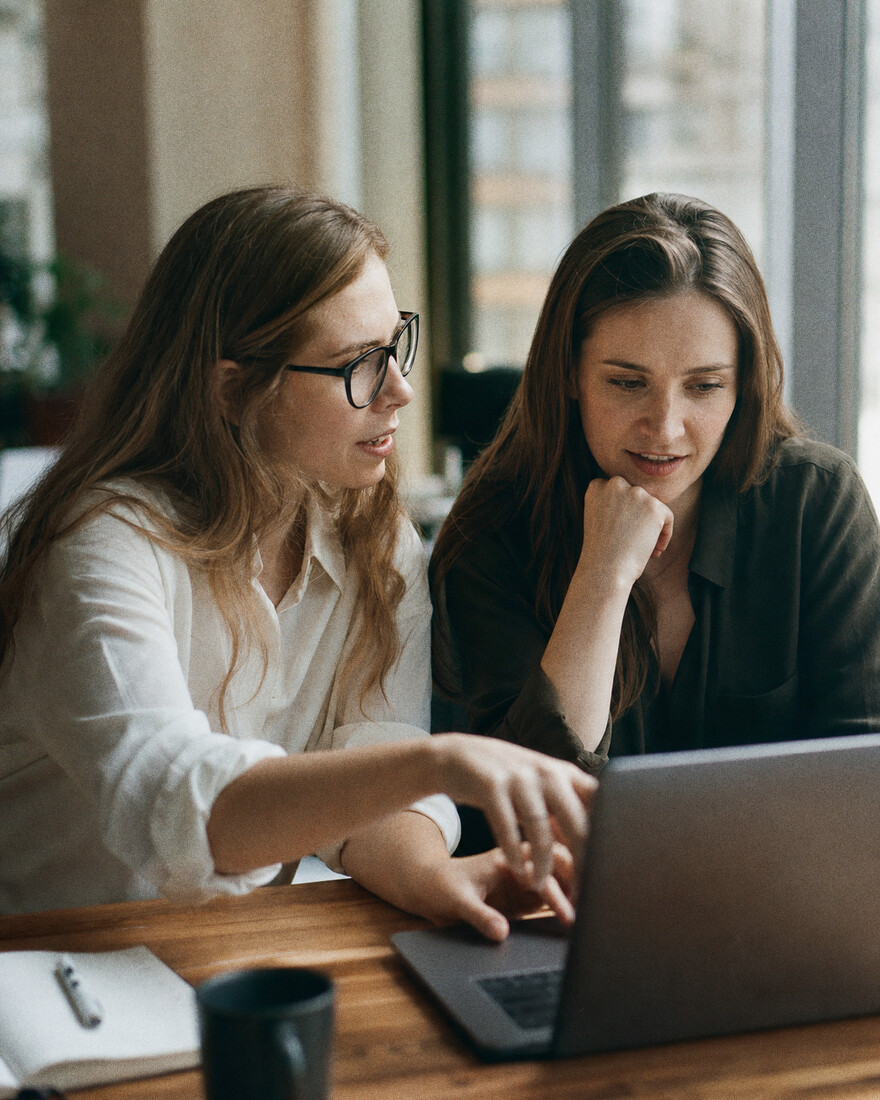 Sales & customer teams